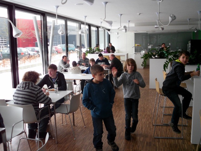 Platz_zum_Mittagessen_war_genuegend_vorhanden